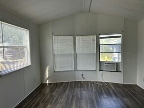 6105 Land O' Lakes Blvd in Land O Lakes, FL - Building Photo - Building Photo