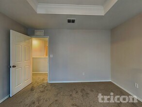 11811 Pure Silver in San Antonio, TX - Building Photo - Building Photo