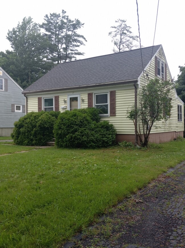property at 33 Edgewood Ave