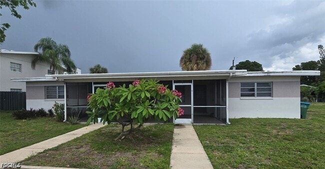 property at 4911 Coronado Pkwy