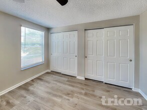16137 Ravendale Dr in Tampa, FL - Building Photo - Building Photo