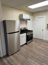 341 Lakeview Ave in Lowell, MA - Foto de edificio - Building Photo