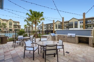 Klara Apartments in Clermont, FL - Foto de edificio - Building Photo