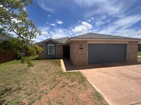 7803 Avenue J in Lubbock, TX - Building Photo