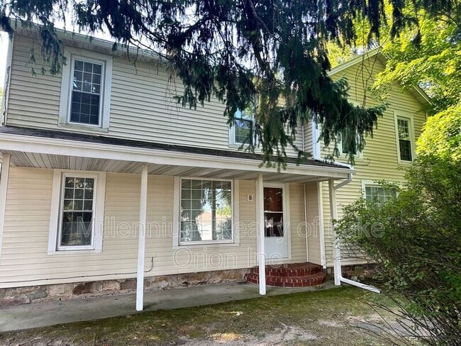 709 W Dryden Rd in Metamora, MI - Building Photo - Building Photo