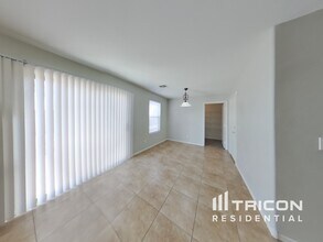 2364 E Meadow Lark Way in San Tan Valley, AZ - Building Photo - Building Photo