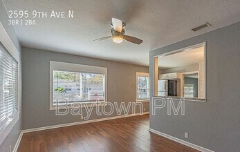 2595 9th Ave N in St. Petersburg, FL - Building Photo - Building Photo