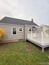 1328 Cleveland Dr in Buffalo, NY - Building Photo - Building Photo