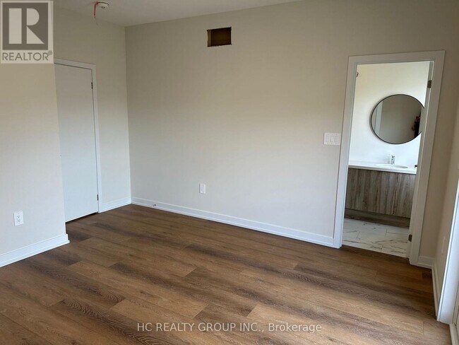 11 Bullata Ln in Richmond Hill, ON - Building Photo - Building Photo