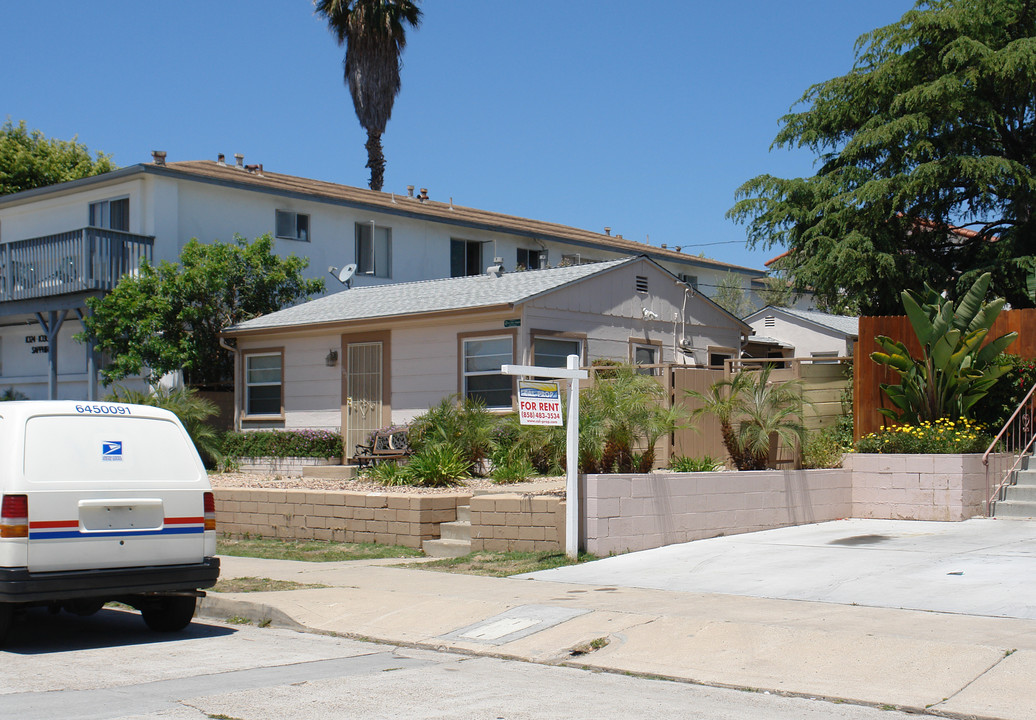 1036 Sapphire St in San Diego, CA - Building Photo