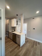 801 N 40th St, Unit 6 in Philadelphia, PA - Foto de edificio - Building Photo