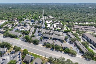 The Place at Oak Hills in San Antonio, TX - Building Photo