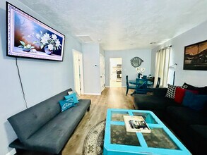 606 NW Dearborn Ave in Lawton, OK - Building Photo - Building Photo