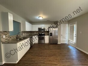 5130 Grays Ridge Dr in Charlotte, NC - Building Photo - Building Photo