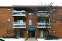 Beacon Cove Apartments in Palatine, IL - Foto de edificio - Building Photo