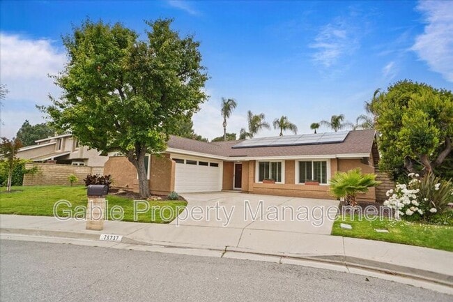 25737 Tamarisk Pl
