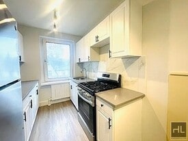 69 Harney Rd in Scarsdale, NY - Building Photo