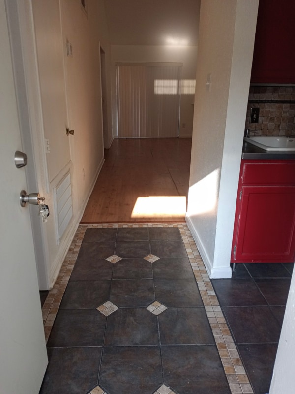 10075 Westpark Dr in Houston, TX - Building Photo - Building Photo