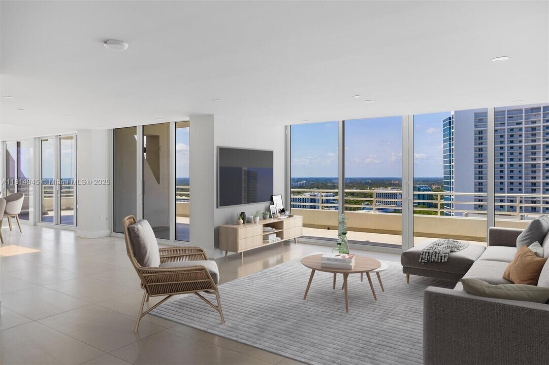 555 NE 34th St in Miami, FL - Building Photo