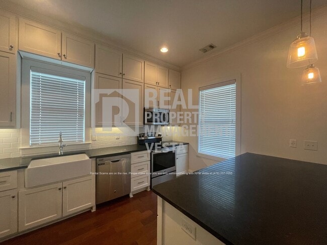 property at 449 New St