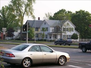 455 S Main St in Canandaigua, NY - Building Photo - Building Photo