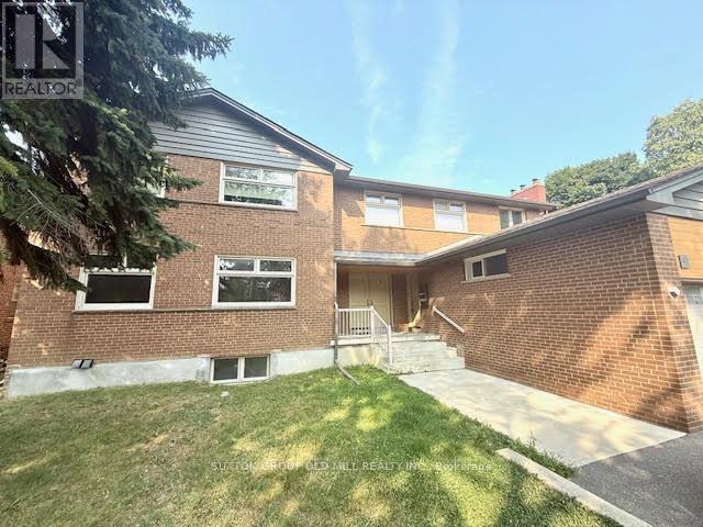 46 Bemersyde Dr in Toronto, ON - Building Photo