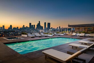530 S Hewitt St in Los Angeles, CA - Foto de edificio - Building Photo