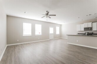 25229 Dickens Dr in Magnolia, TX - Building Photo - Building Photo