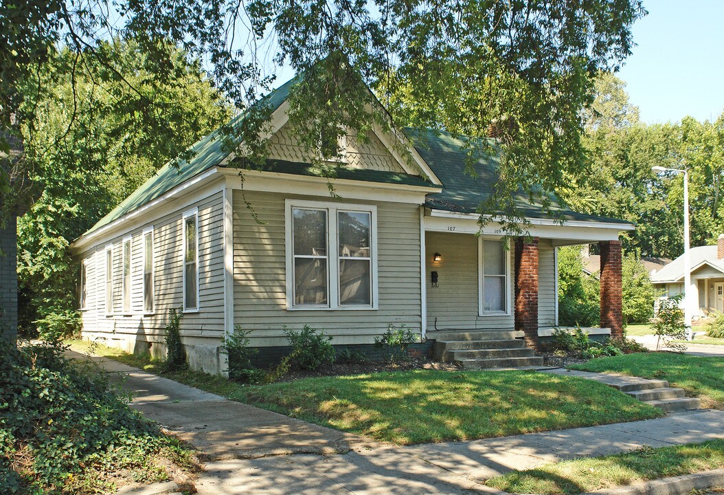 107-109 N Cooper St in Memphis, TN - Foto de edificio