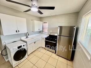 3041 E Proctor Vista in Tucson, AZ - Building Photo - Building Photo