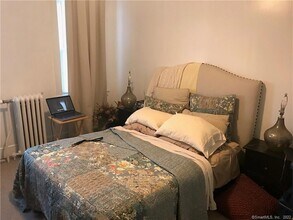 135 Connecticut Ave in Norwalk, CT - Foto de edificio - Building Photo