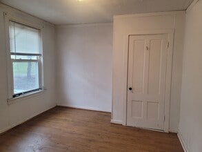 39 Worcester St in Southbridge, MA - Building Photo - Building Photo