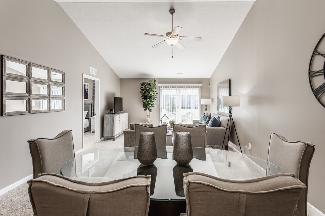 Bedford Place Apartments in Blacklick, OH - Foto de edificio