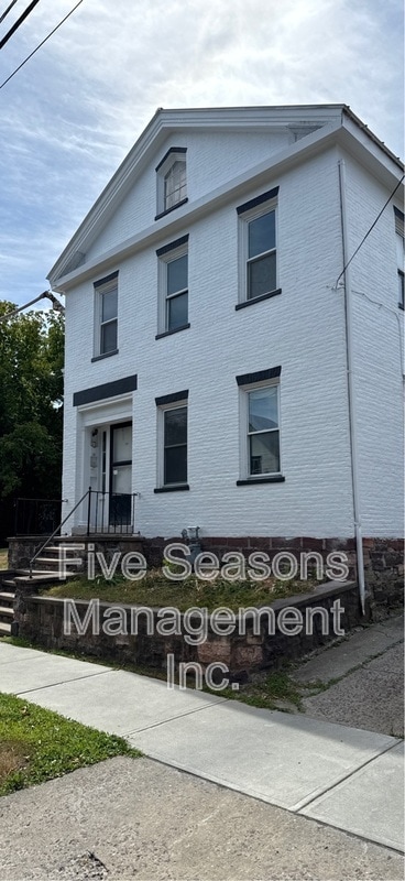property at 29 Murray St