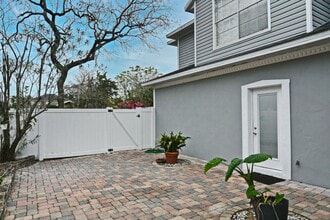 1400 Park Lake St in Orlando, FL - Building Photo - Building Photo