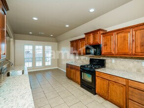 4560 S 204th E Ave in Broken Arrow, OK - Building Photo - Building Photo