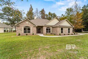 9477 Marchand Ave in Daphne, AL - Building Photo