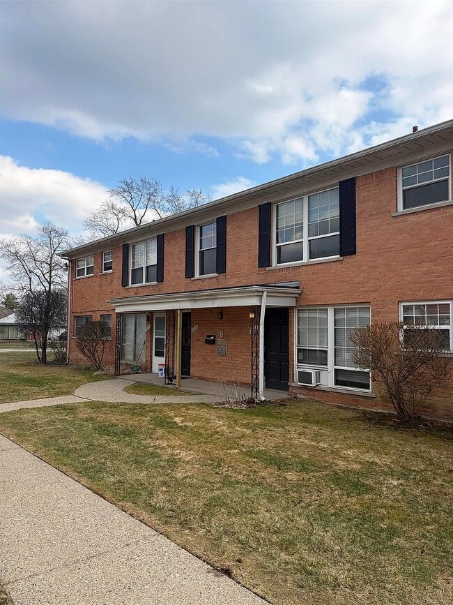 3219 Benjamin Ave, Unit Benjamin Ave Apt