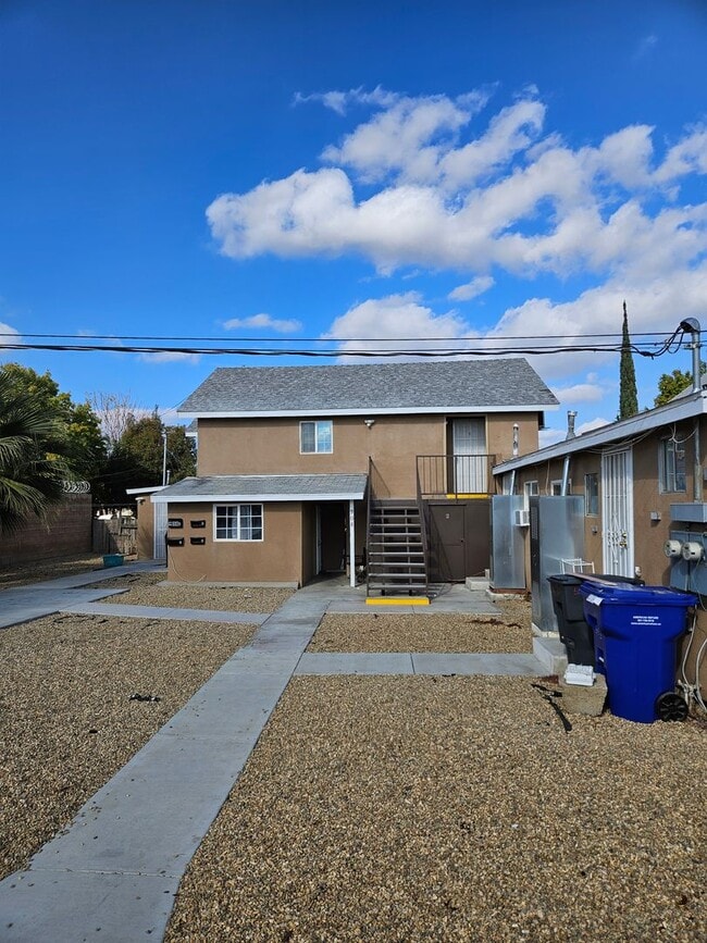 property at 908 6th St