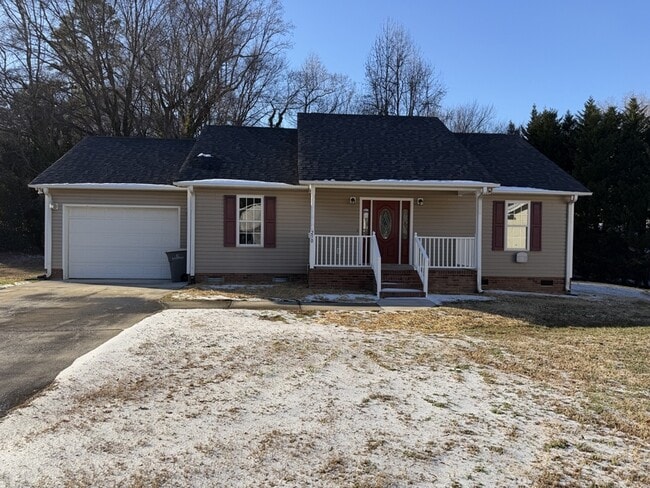 property at 250 Summerpine Pl