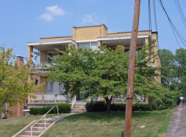 3608 Schwartze Ave in Cincinnati, OH - Foto de edificio - Building Photo