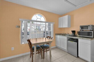 203 Coco Plum Dr in Davenport, FL - Building Photo - Building Photo