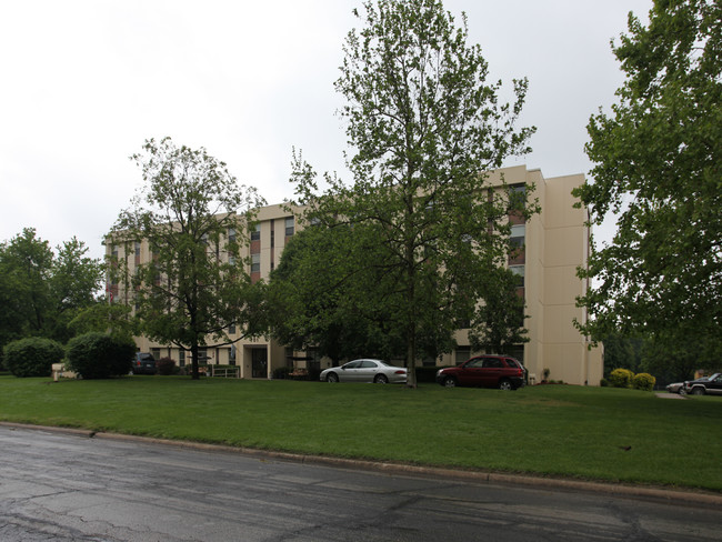 Sunflower Plaza Tower in Ottawa, KS - Building Photo - Building Photo