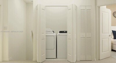 2538 SE 29th St in Homestead, FL - Building Photo - Building Photo