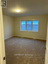 54 Rowlock St in Welland, ON - Building Photo - Building Photo