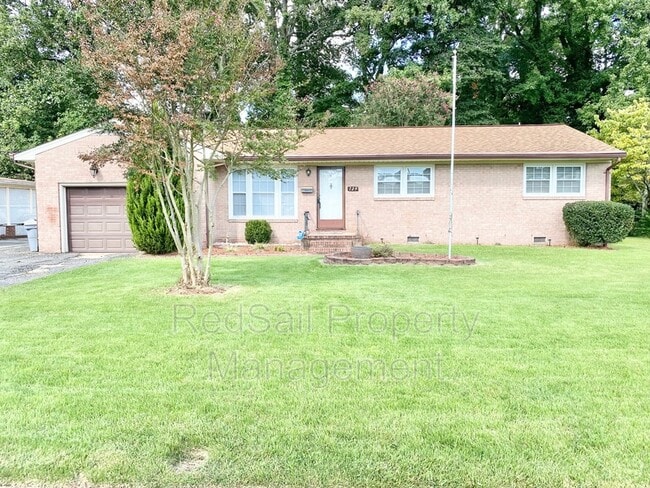 729 Milton Dr in Hampton, VA - Building Photo - Building Photo