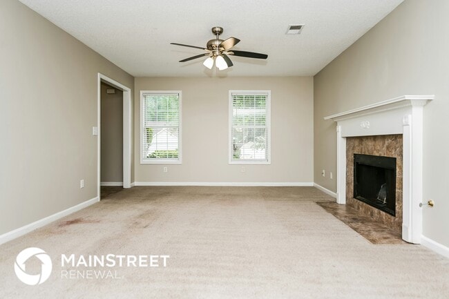 10253 Commons Crossing in Jonesboro, GA - Building Photo - Building Photo