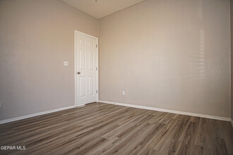 3129 Sunny Prairie Dr in El Paso, TX - Building Photo - Building Photo