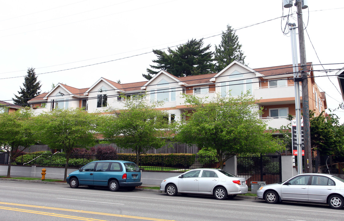 Northlink Apartments in Seattle, WA - Building Photo