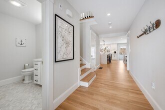 6 Stanwood Pt in Gloucester, MA - Foto de edificio - Building Photo